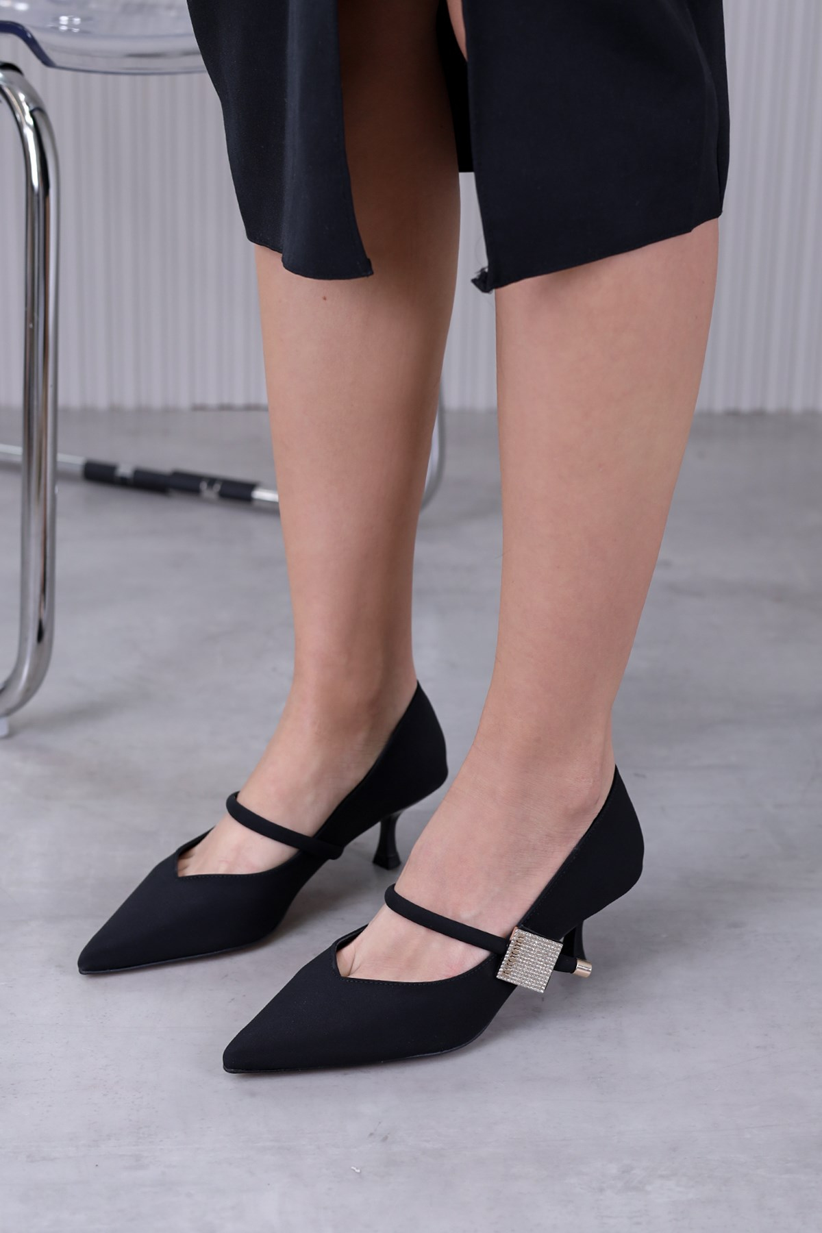 nimi model 5 cm topuklu yenisezon stiletto topuklu ayakabı SIY.SATEN