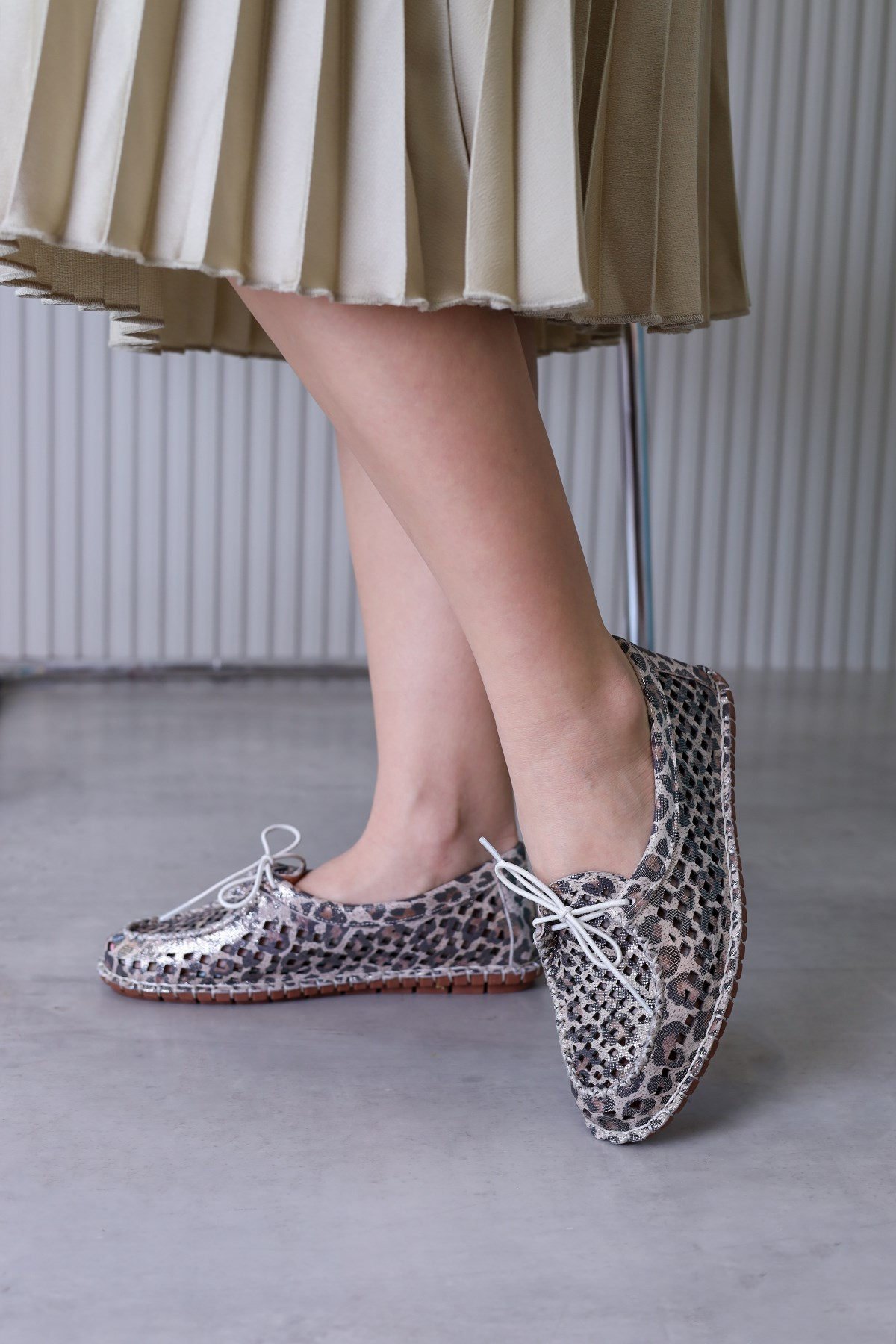 pe2009 2 cm tabanlı orjinal deri  loafer babet LEOPAR