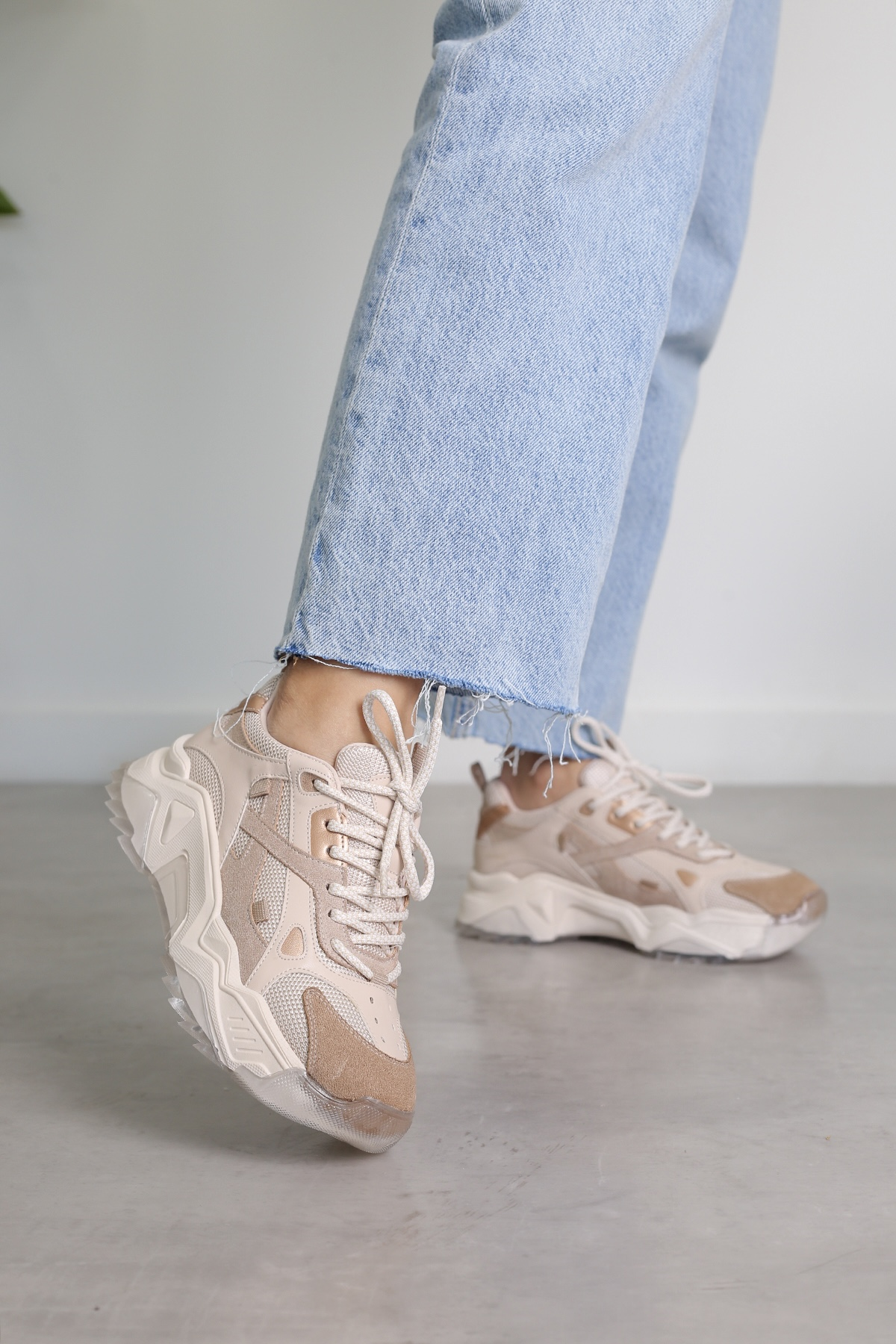 REİANA MODEL 5 CM TABANLI YENİ SEZON SPOR AYAKKABI SNEAKERS BEJ.ROSE