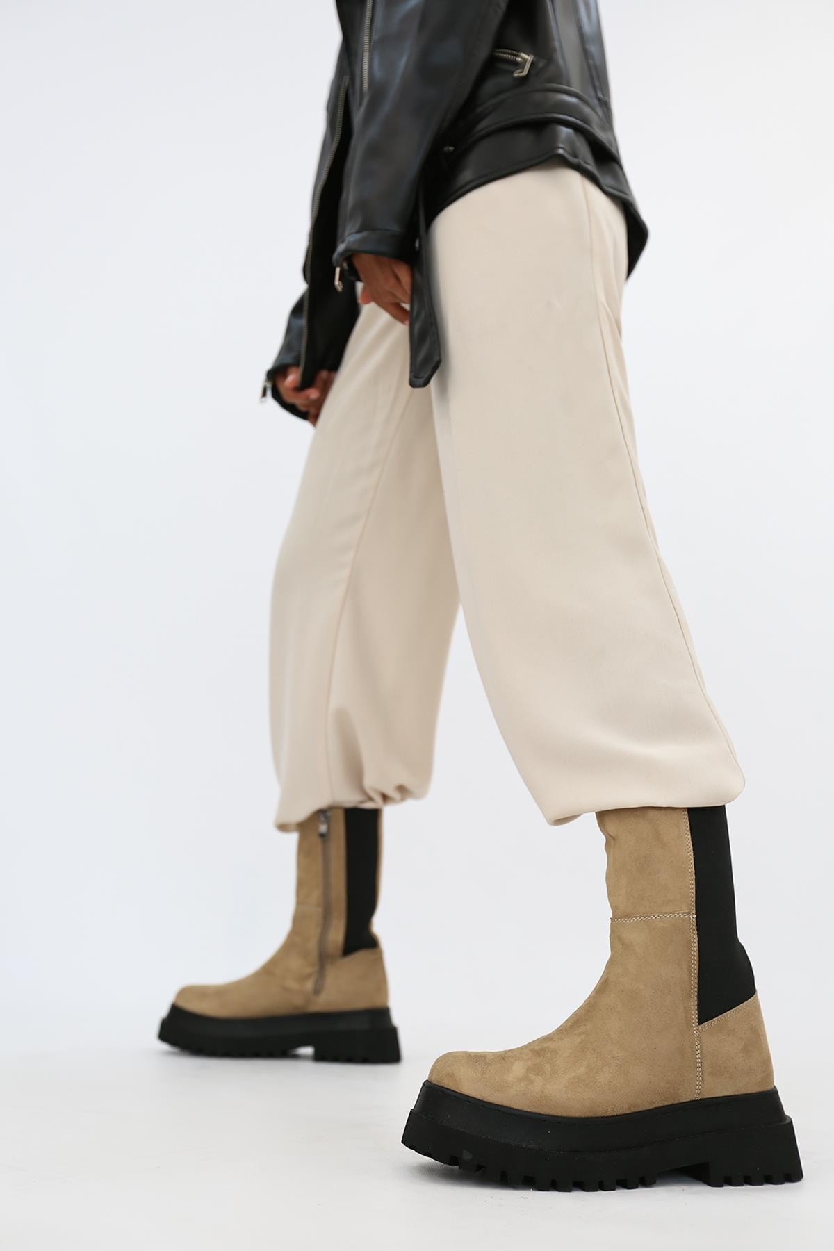 Rull Model Kalin Taban Lastik Detayli Postal Çizme Vizon Suet