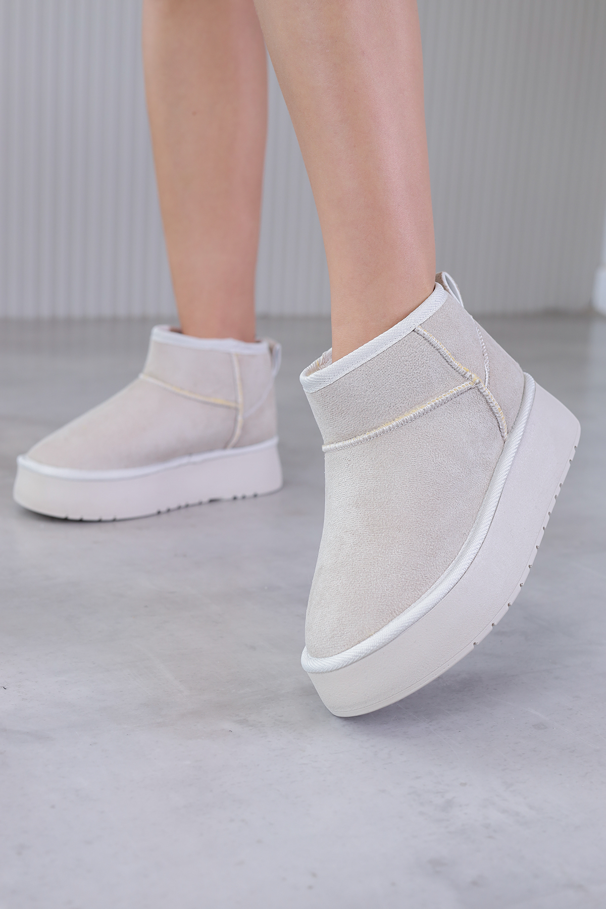 st1073  model 3  cm tabanlı yeni sezon kısa bot TEN