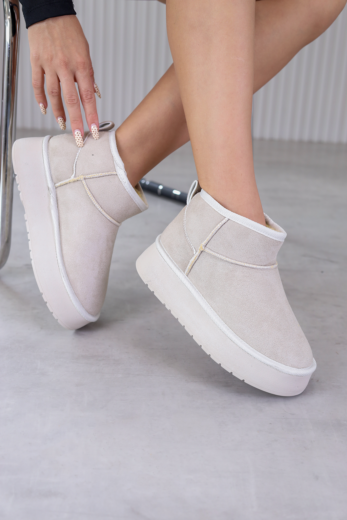 st1073  model 3  cm tabanlı yeni sezon kısa bot TEN