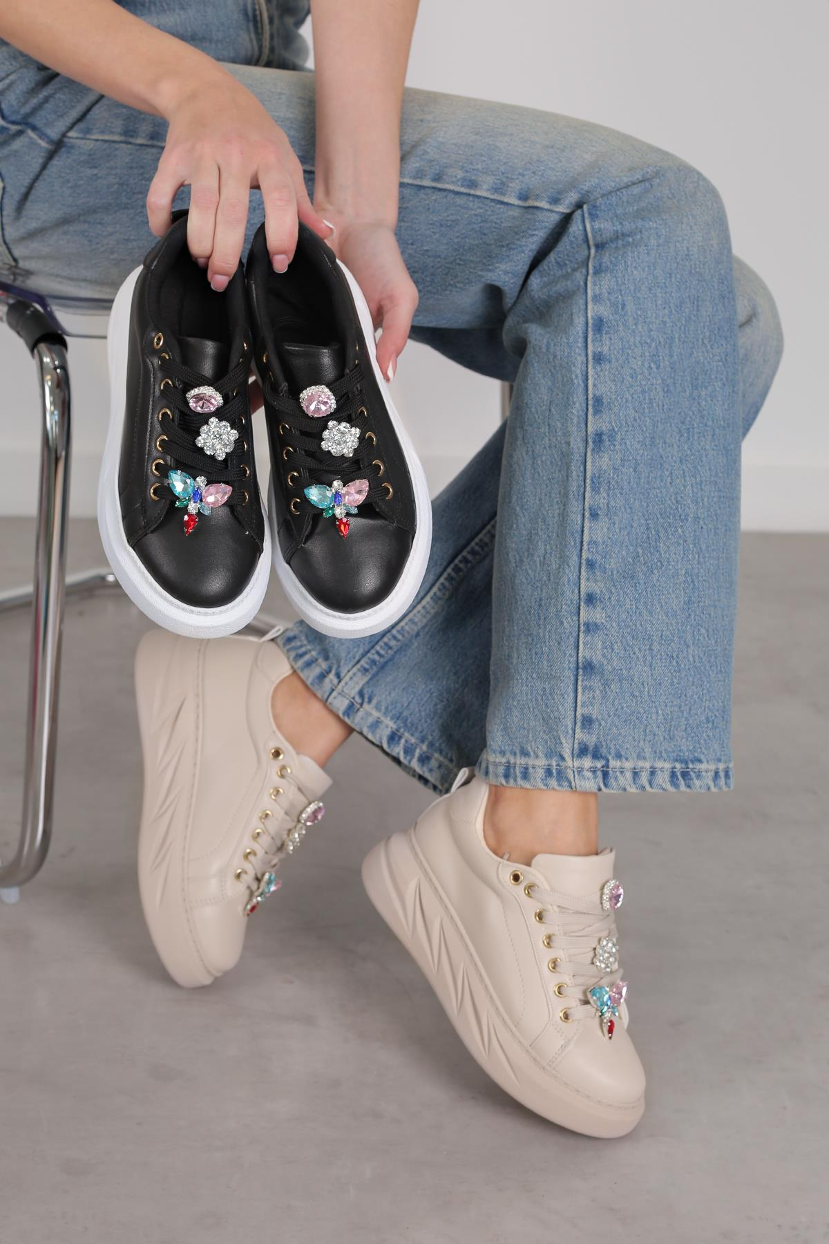 ST810 MODEL 4 CM TABANLI TAŞ DETAYLI SPOR AYAKKABI YENİ SEZON TEN