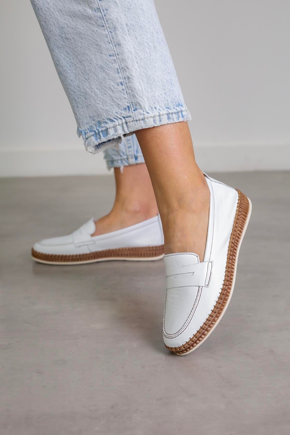 SY28  MODEL 3 CM TABANLI ORTAPEDİK TABANLI %100 ORJİNAL DERİ AYAKKABI BABET LOAFER BEYAZ