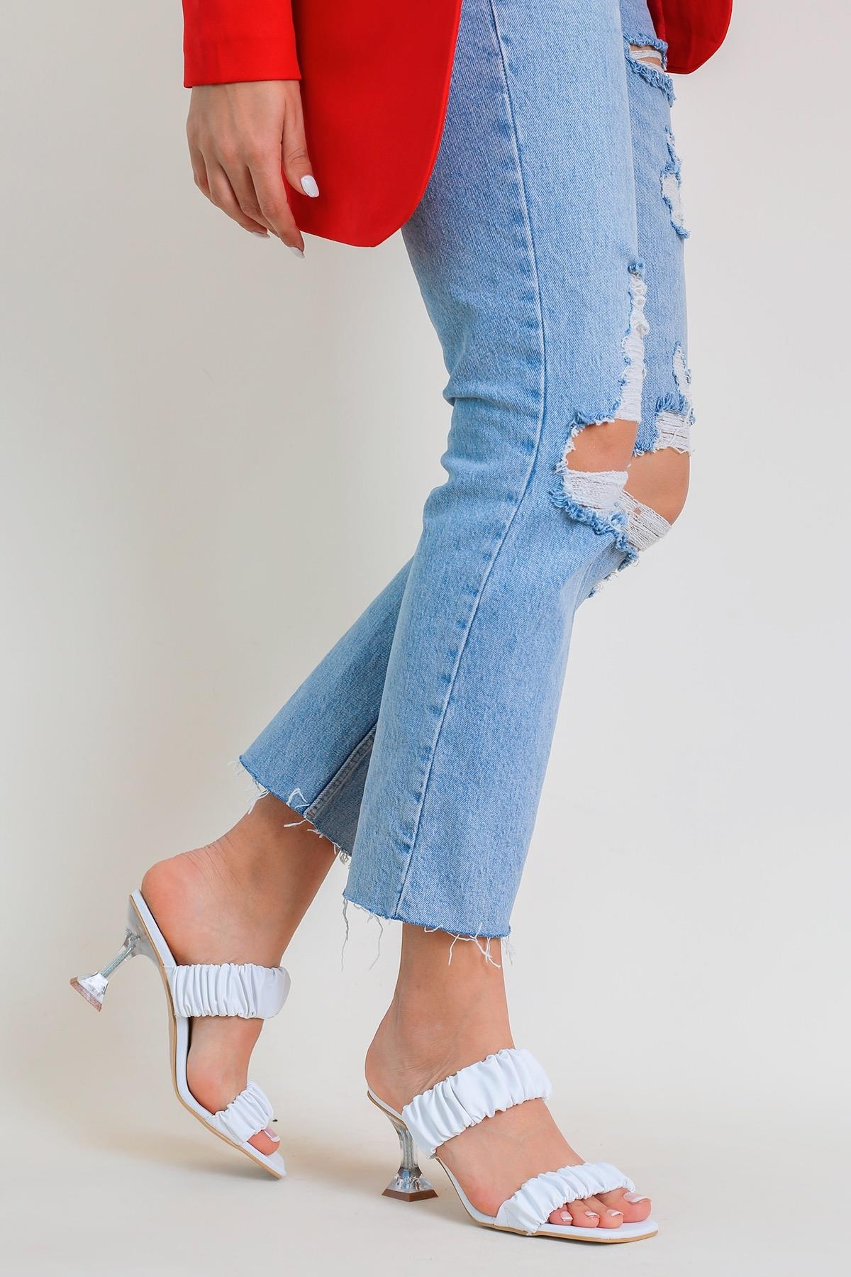 Tessa Model Zara Model Şeffaf Topuk Terlik Beyaz