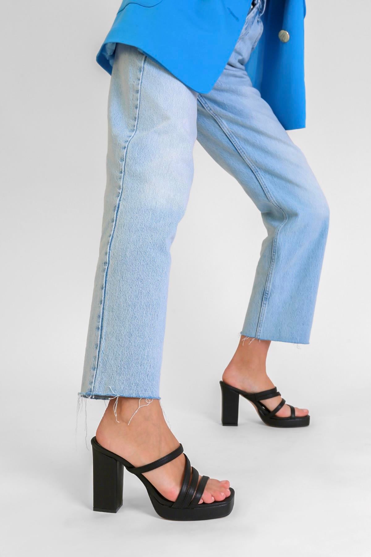 VELLA MODEL 10 CM PLATFORM YENİ SEZON TOPUKLU TERLİK SIYAH