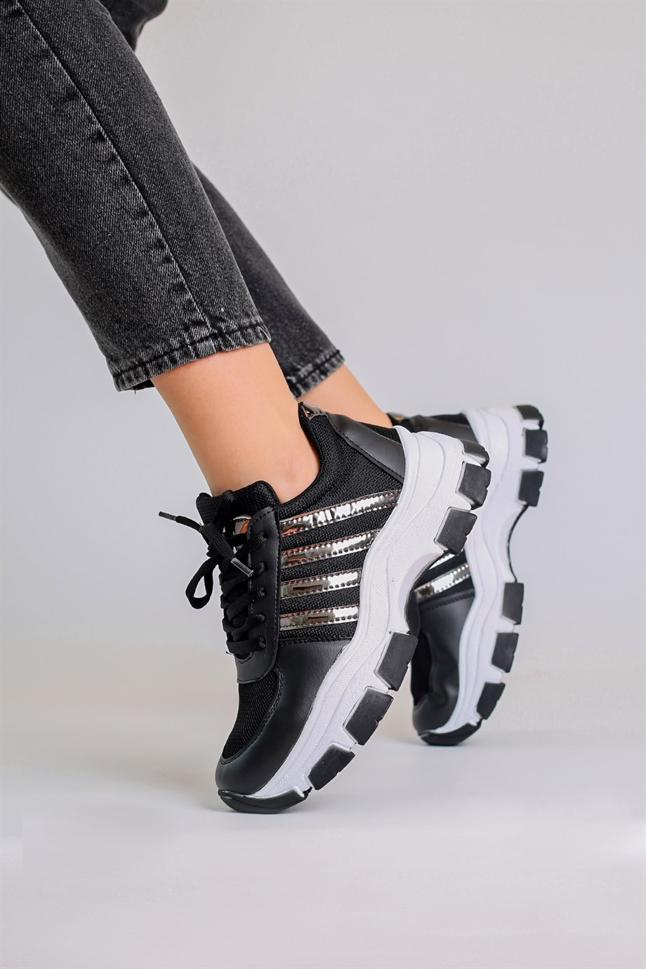 Wake Model 5 Cm Tabanli Yeni Sezon Sneakers Spor Ayakkabi Siy.gumus