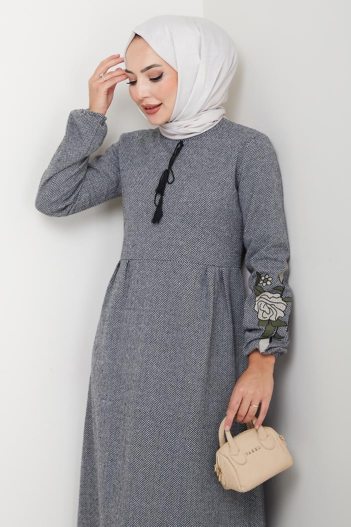Kolları İşlemeli Tesettür Elbise 755 - Gri
