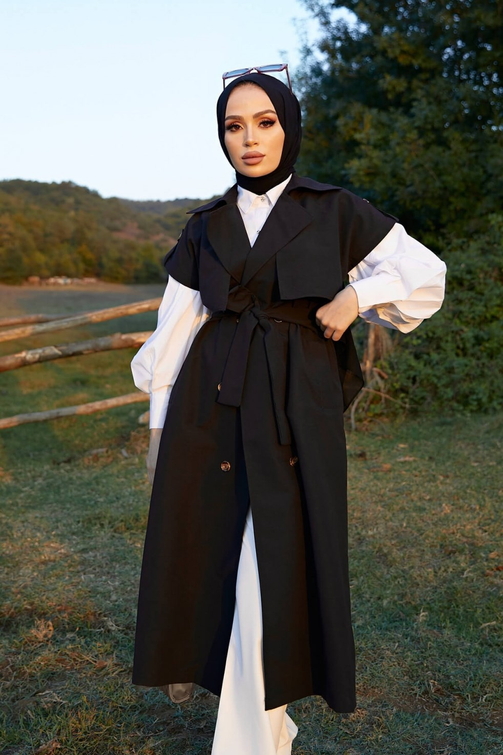 Kolsuz Oversize Kuşaklı Trençkot  - Siyah