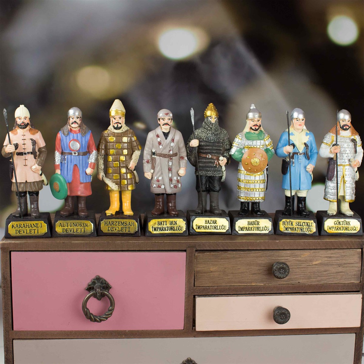 16 Türk Devleti Askerleri Biblo Seti 