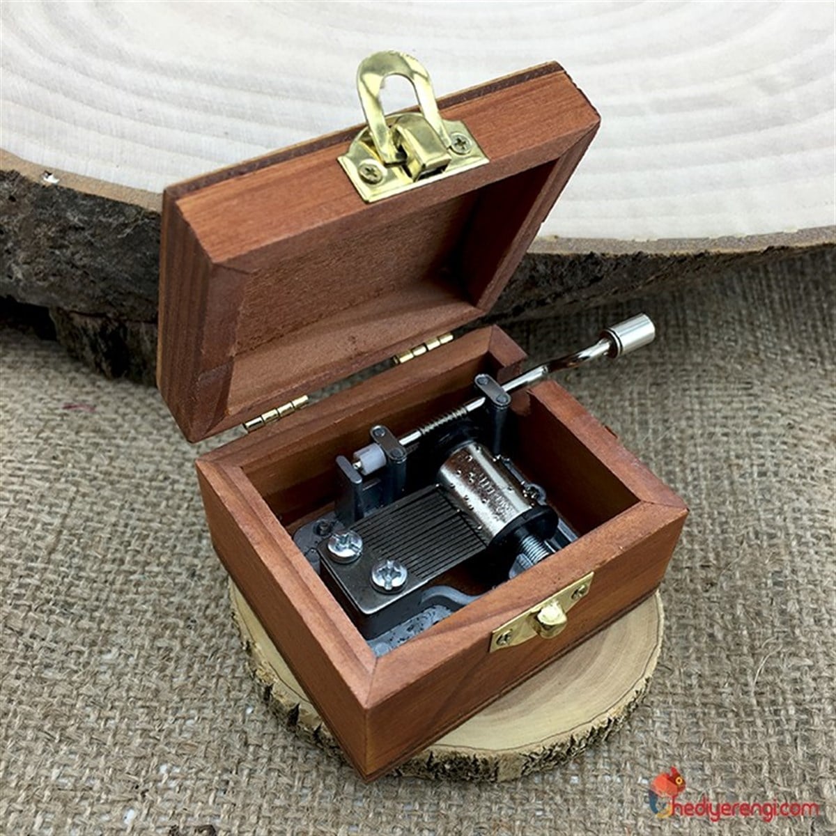 Ahşap Tasarımlı Mini Çevirmeli Müzik Kutusu
