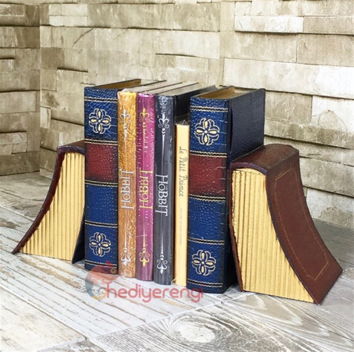 Ansiklopedi Tasarımlı Çift Taraflı Ahşap Kitap Tutucu