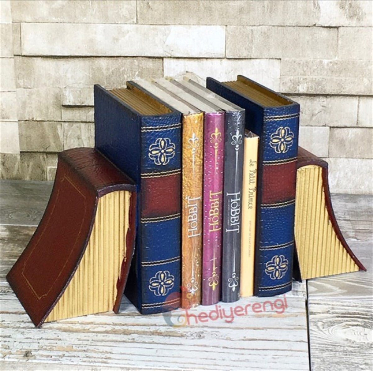 Ansiklopedi Tasarımlı Çift Taraflı Ahşap Kitap Tutucu