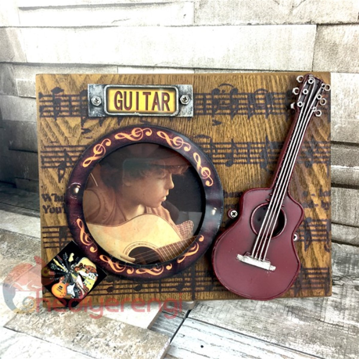 Gitar Temalı Tasarım Resim Çerçevesi