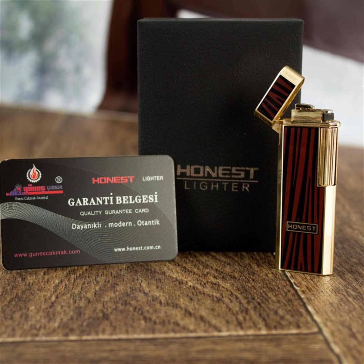 Honest Markalı Metal Exclusive Çakmak​ M2