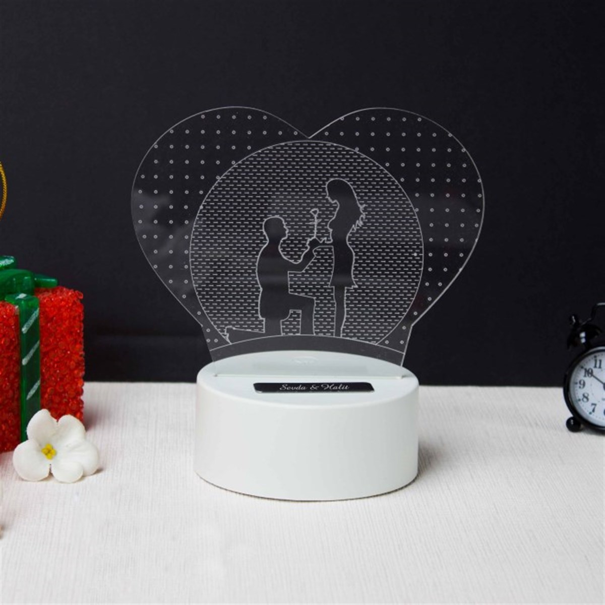 İsme Ö​zel 3 Boyutlu Romantik Çift Temalı Gece Lambası