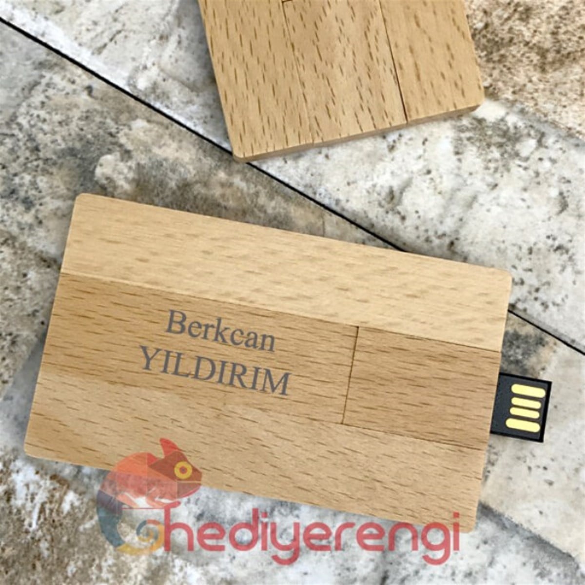 İsme Özel Bambu Kart Tasarımlı Usb Bellek 8 Gb