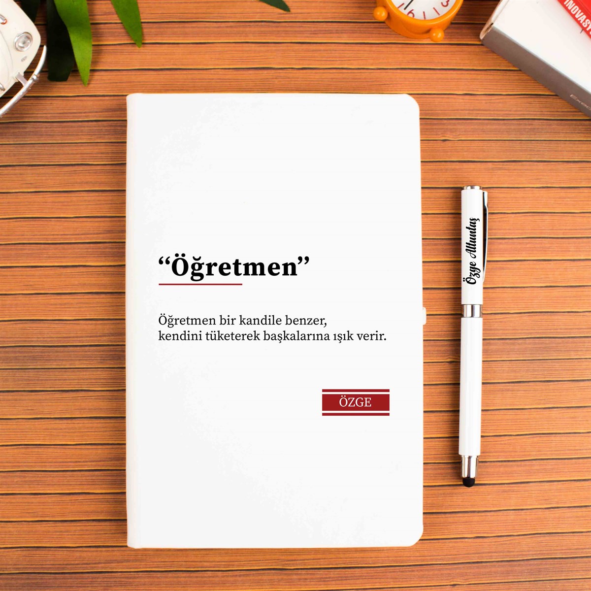 İsme Özel Defter Kalem Seti Beyaz-Öğretmenin Tanımı