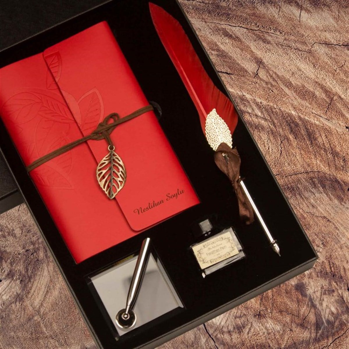 İsme Özel Hatıra Defteri Masa Üstü Tüylü Divit Kalem Mürekkep Seti - Kırmızı