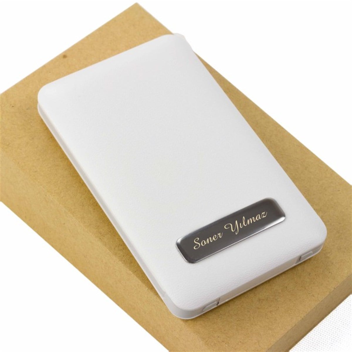 İsme Özel İnce Tasarımlı 5000 Mah. Powerbank ( Mobil Şarj Cihazı )