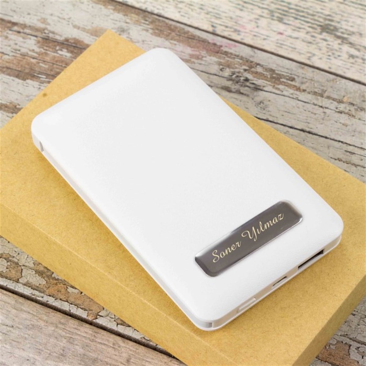 İsme Özel İnce Tasarımlı 5000 Mah. Powerbank ( Mobil Şarj Cihazı )
