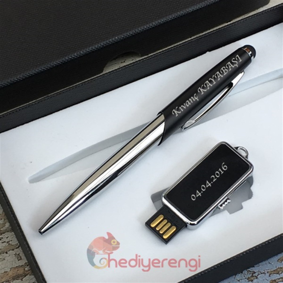 İsme Özel Kalem ve Usb Seti Özel Tasarım Kutulu Model 1