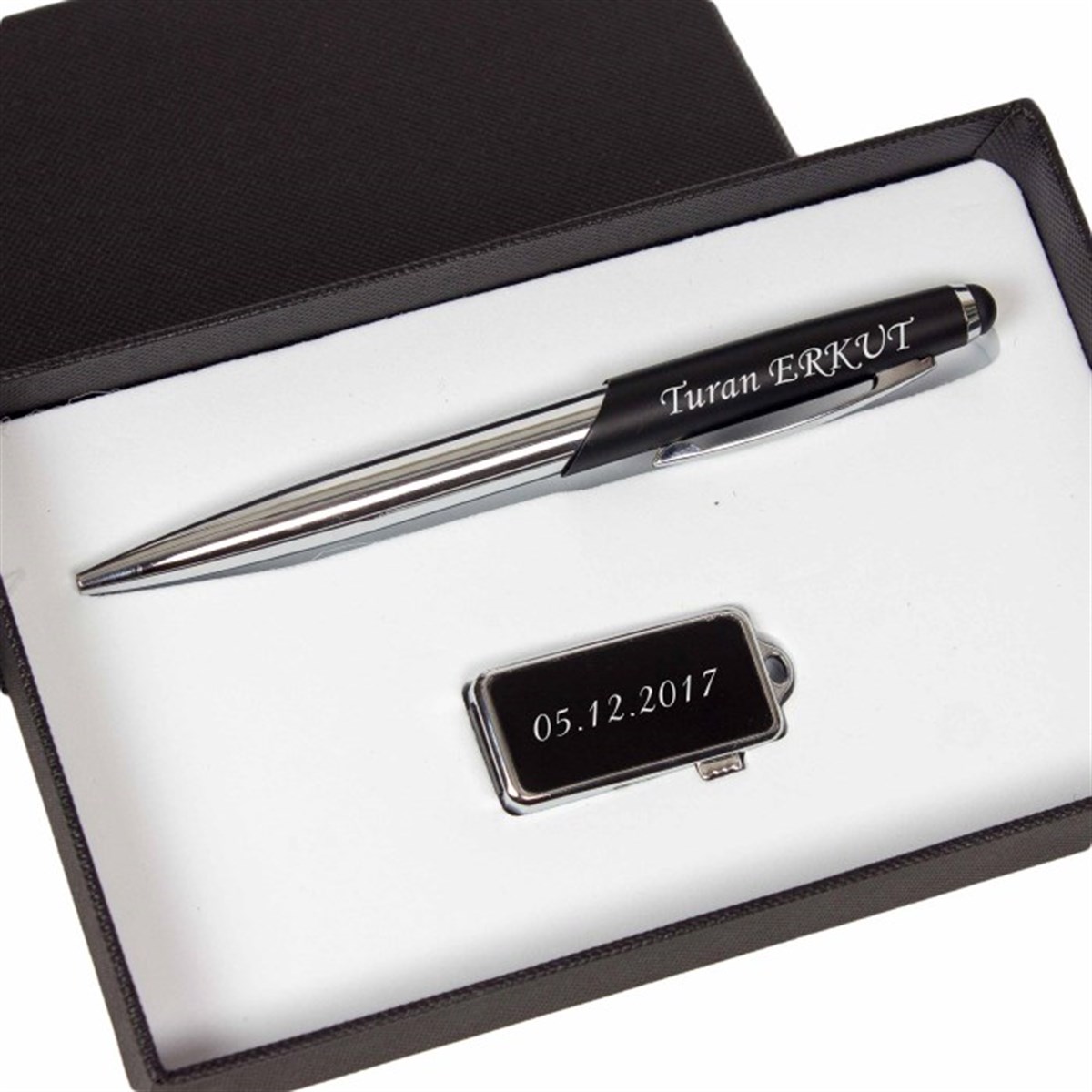 İsme Özel Kalem ve Usb Seti Özel Tasarım Kutulu Model 1