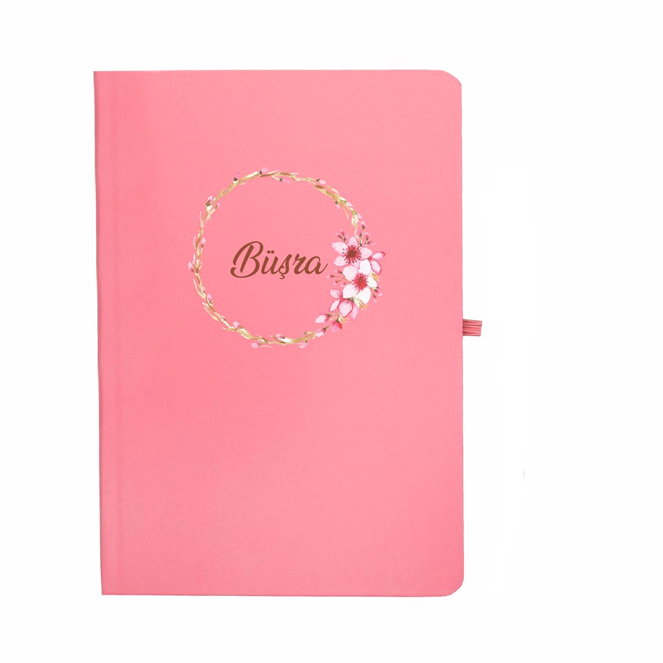 İsme Özel Pembe Çiçekli Defter Kupa Cam Matara Kolonya Kalem ve Çikolata Hediye Kutusu