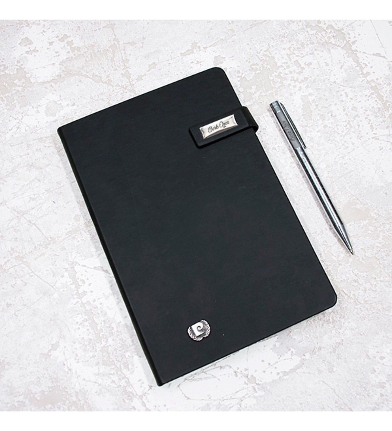 İsme Özel Pierre Cardin Defter ve Kalem Seti Özel Tasarım Kutulu Siyah