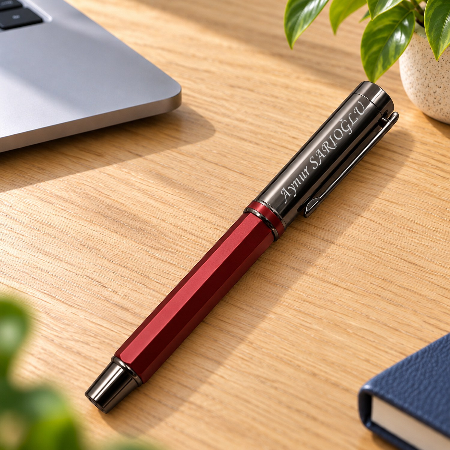 İsme Özel Premium Defter ve Roller Kalem Seti Tasarım Kutulu-Renk Seçenekli