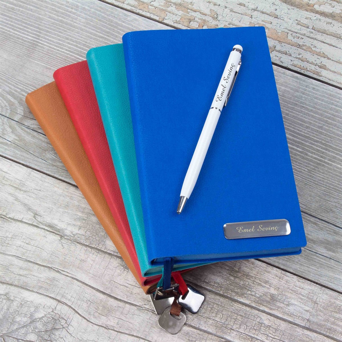 İsme Özel Renkli Defter ve Tükenmez Kalem Seti 