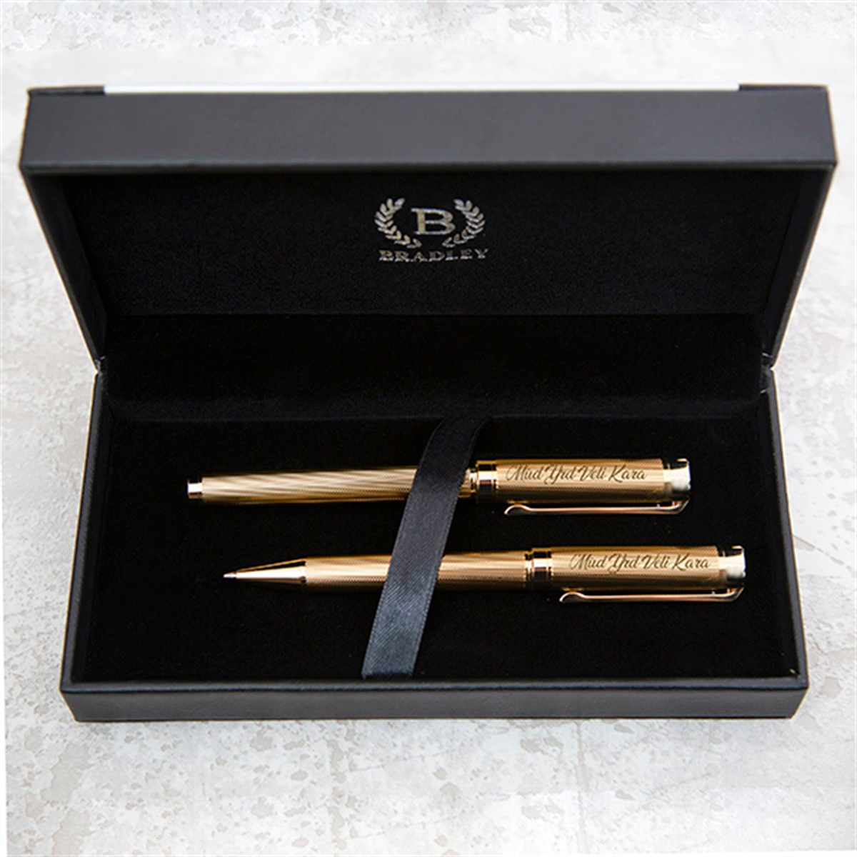 Kişiye Özel Exclusive Bradley Marka Gold Tasarımlı Tükenmez Ve Roller Kalem Seti