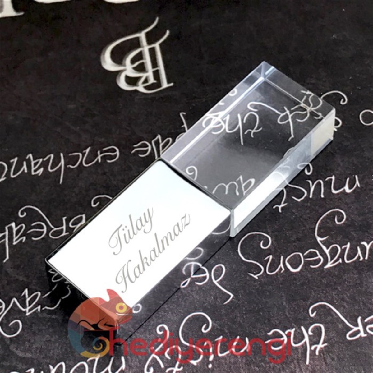 Kişiye Özel Gümüş Renkli Işıklı Metal Usb Bellek 8 GB