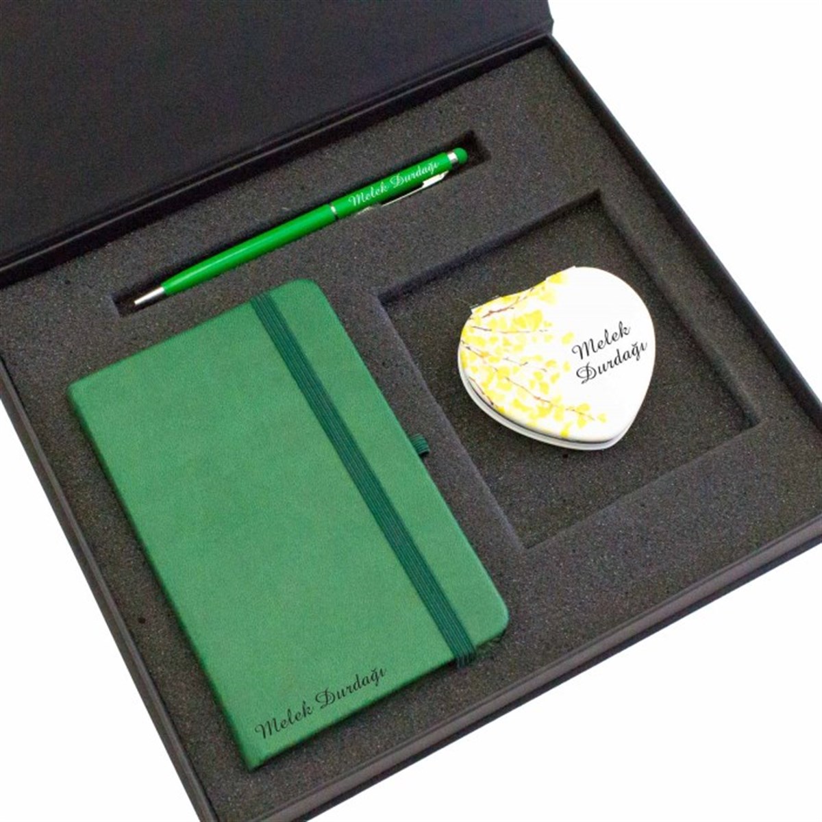 Kişiye Özel Yeşil Defter Ayna ve Kalem Seti Tasarım Kutulu