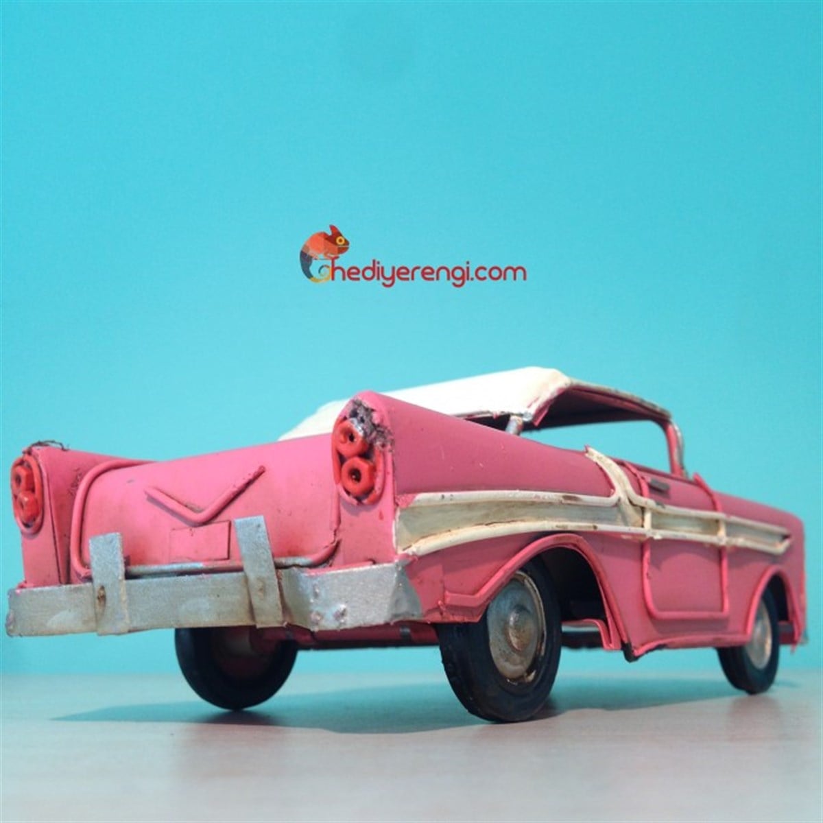 Nostaljik Metal Pembe Chevrolet