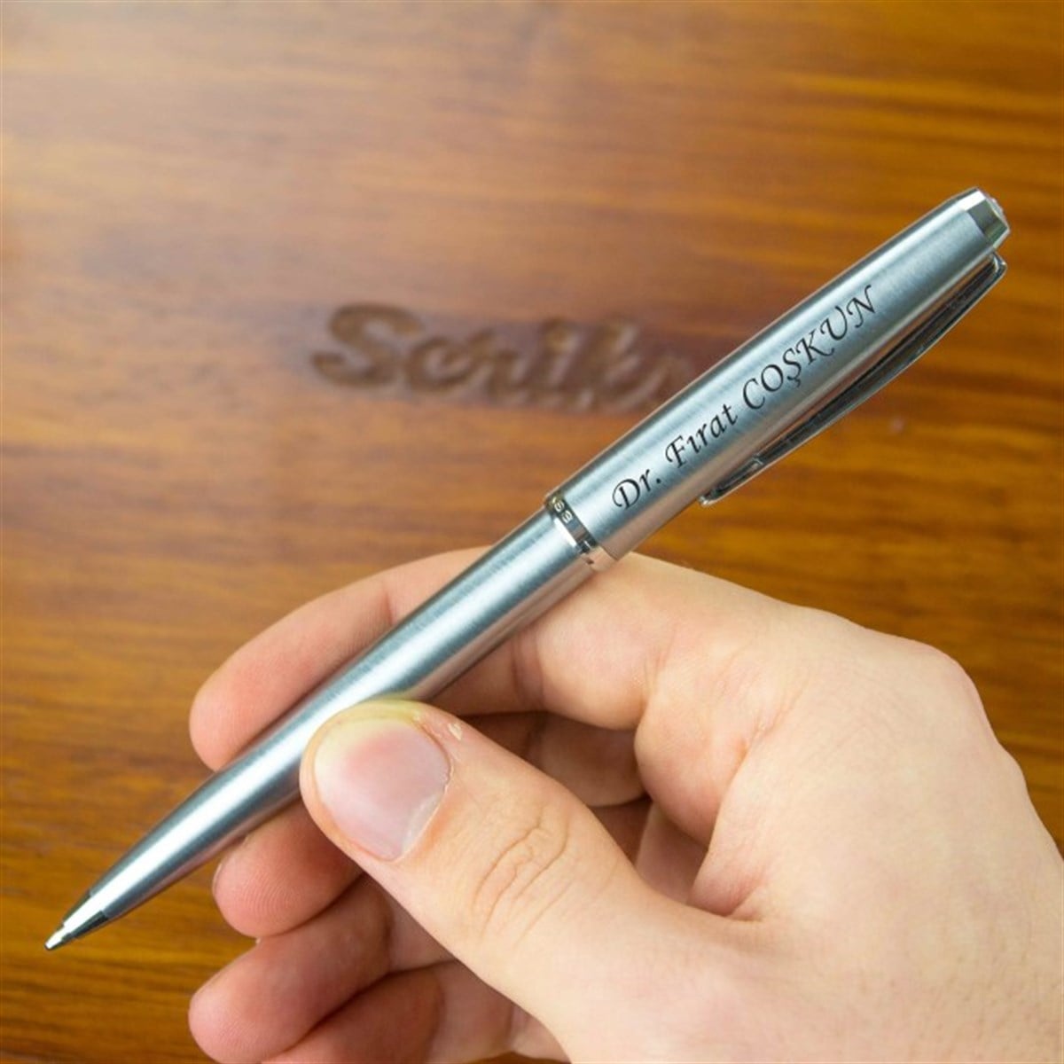 Scrikss İsme Özel Organizerli Siyah Defter ve Krom Kalem Seti Ahşap Kutulu Exclusive