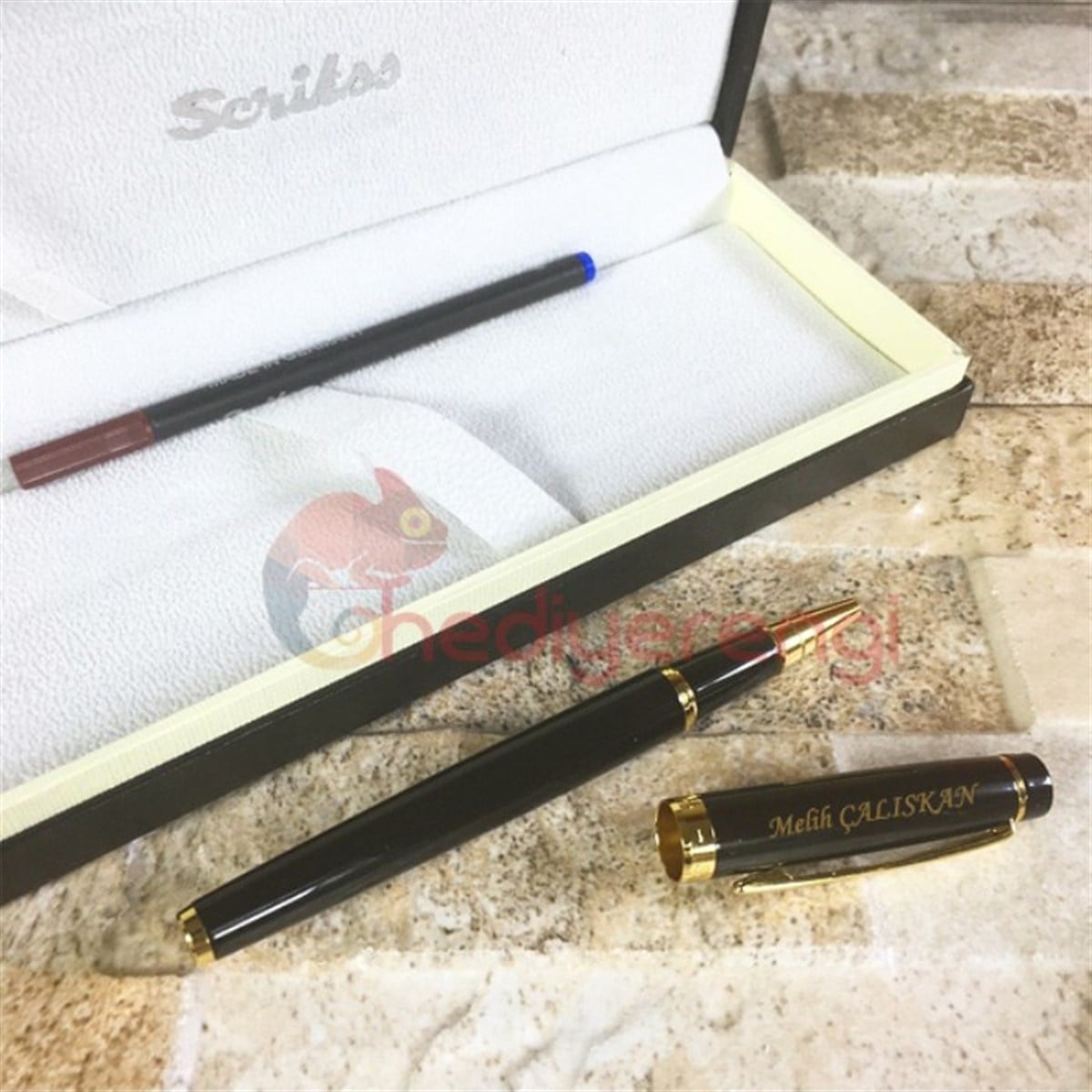 Scrikss Siyah – Altın İsme Özel Roller Kalem (Honour38)