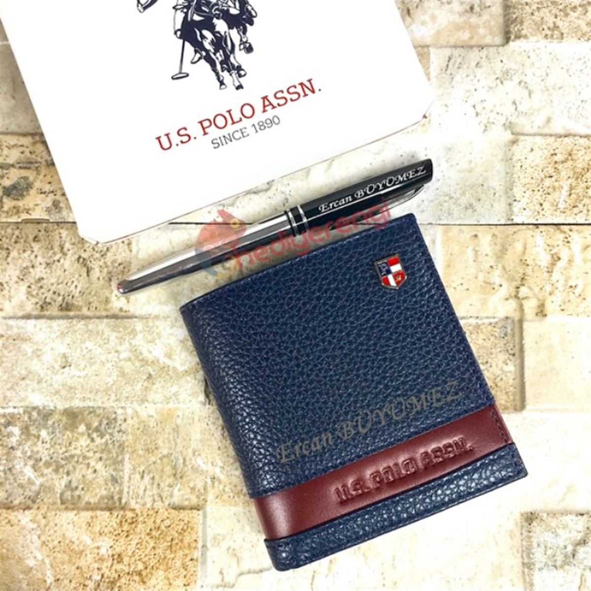 U.S. Polo Assn. İsme Özel Dik Deri Cüzdan Lacivert PLCUZ7618