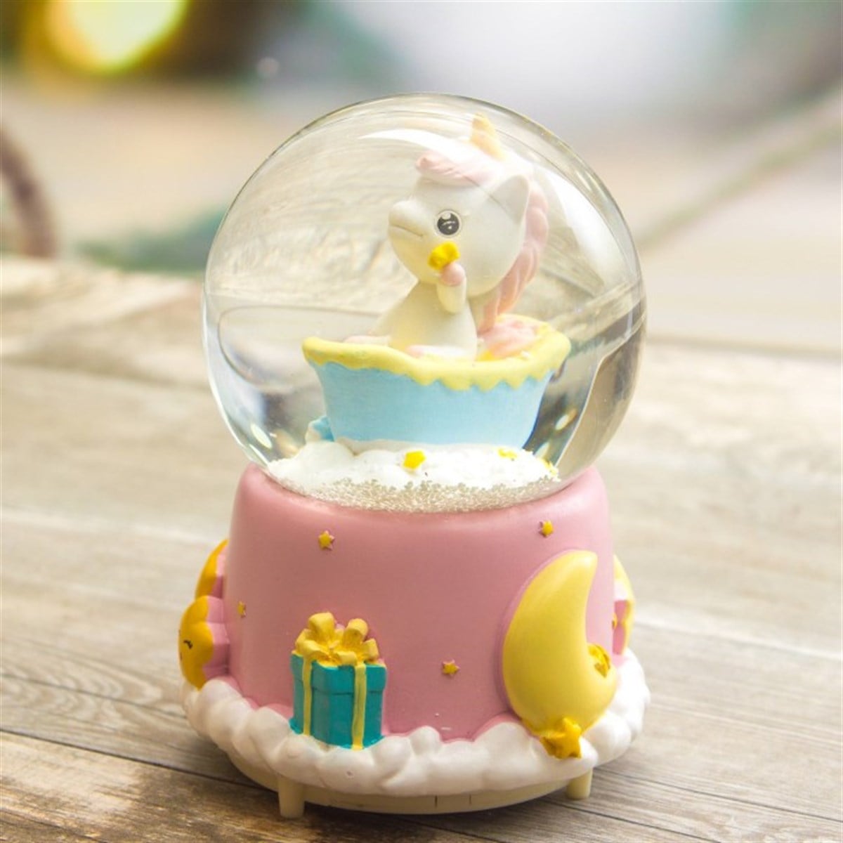 Unicorn Temalı Işıklı Kar Küresi ve Müzik Kutusu Püskürtmeli Büyük Boy M1
