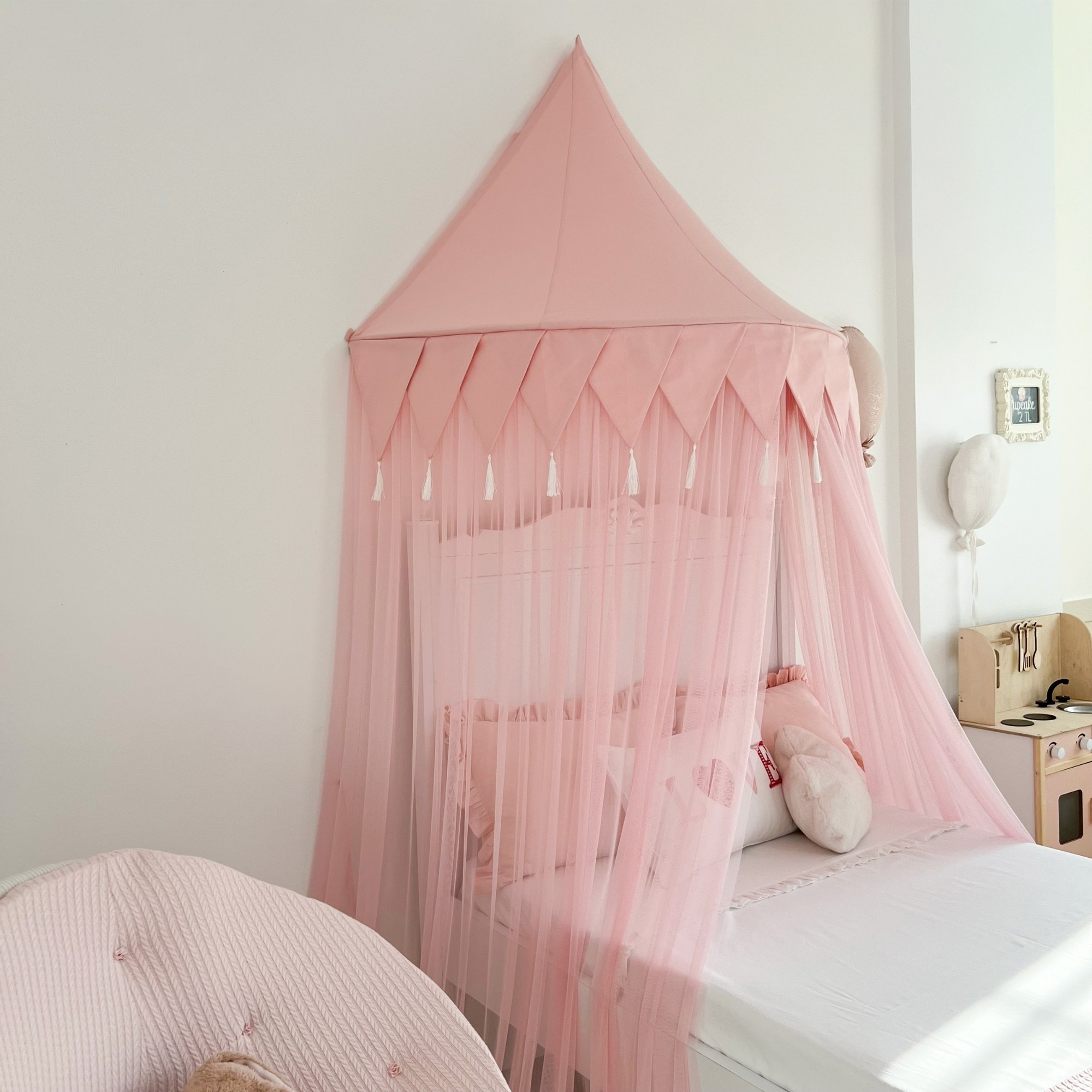 DUVAR TENTESİ - BAYRAKLI - PEMBE PEMBE
