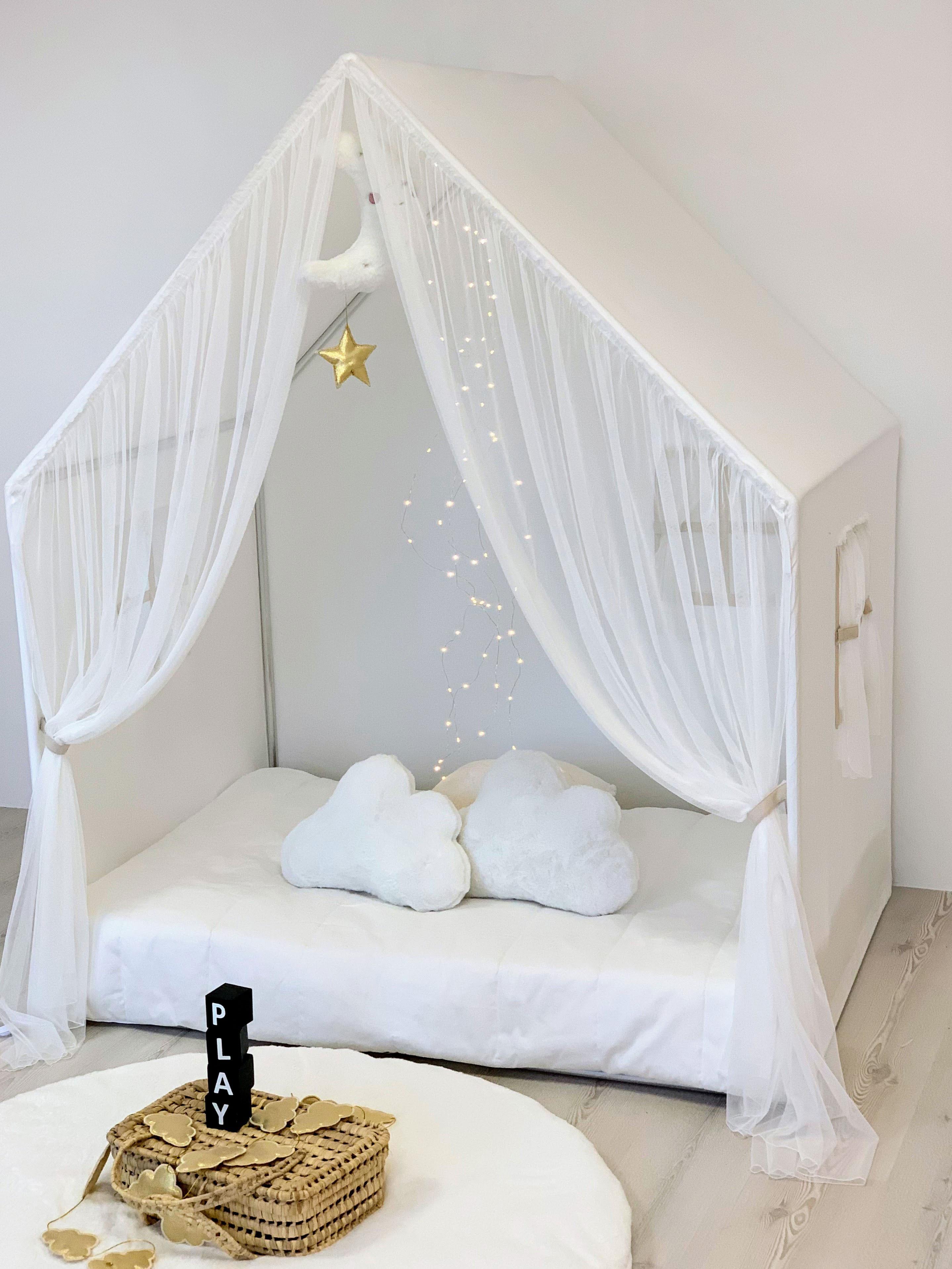 MONTESSORİ BEYAZ PERDELİ OYUNEVİ