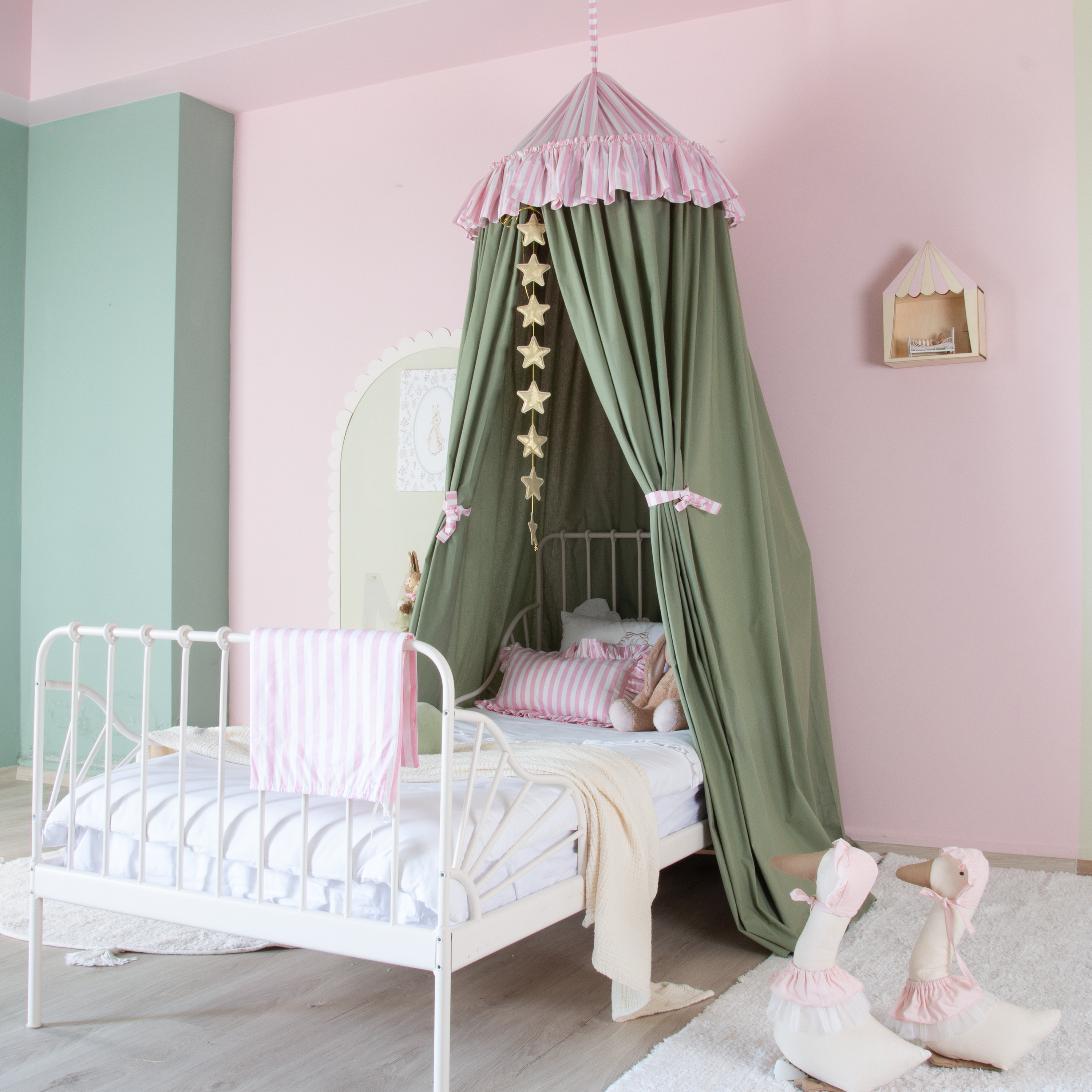 PEMBE ÇİZGİLİ FIRFIR DETAYLI SAGE GREEN PAMUKLU CİBİNLİK