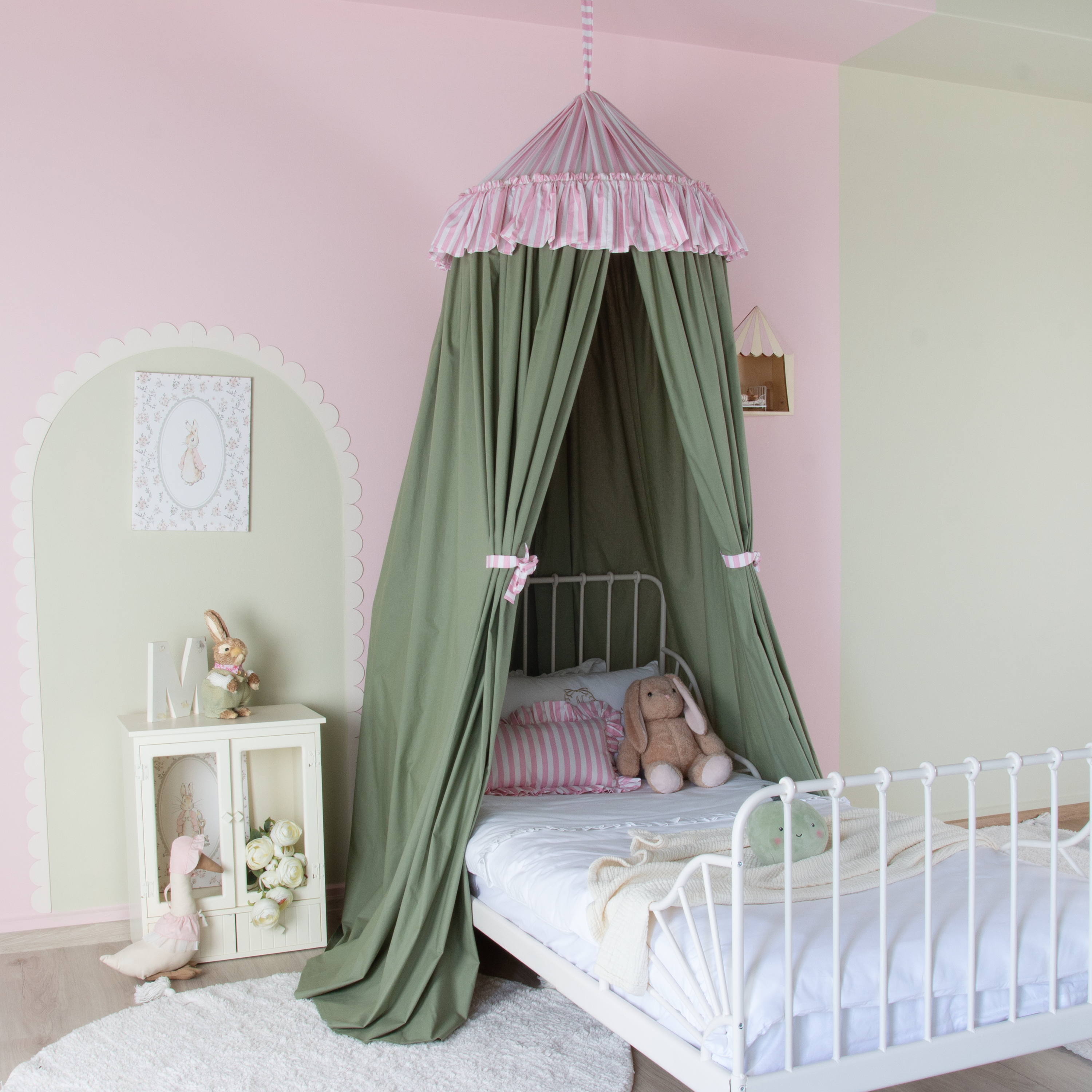 PEMBE ÇİZGİLİ FIRFIR DETAYLI SAGE GREEN PAMUKLU CİBİNLİK