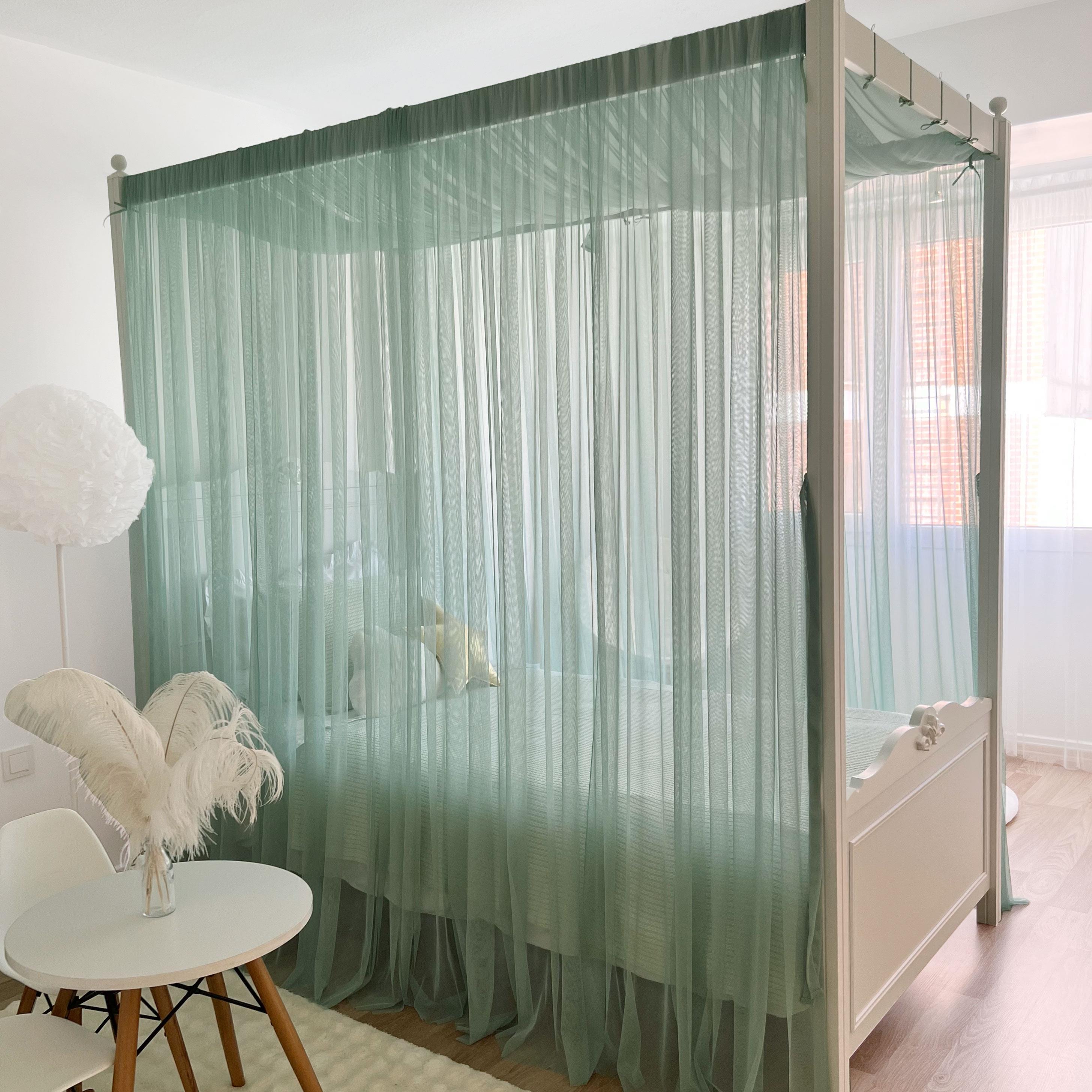 Poster Bed Basic-Sage Green