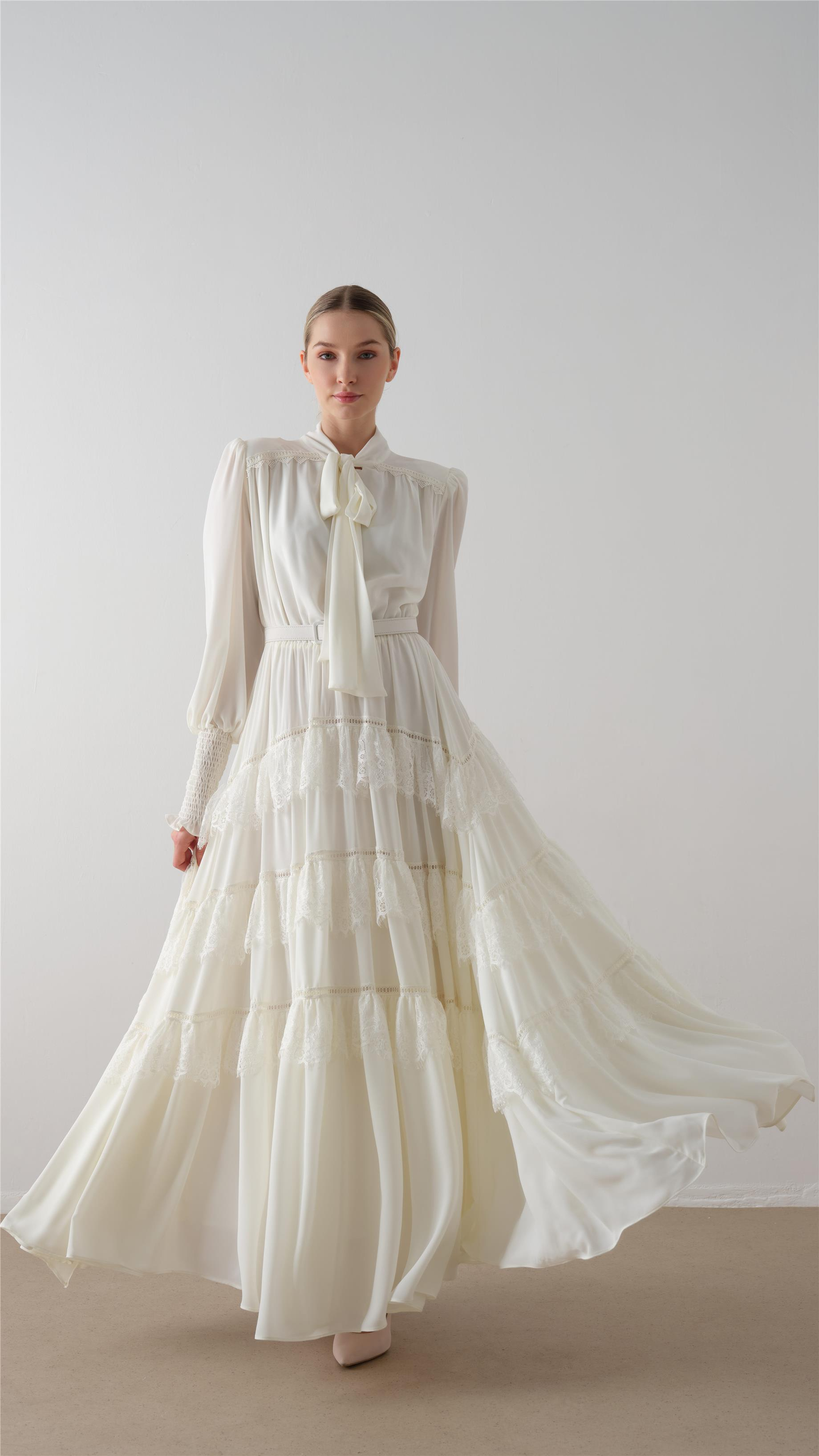 LONG DRESS WITH TIERED GATHERED SKIRT Ecru