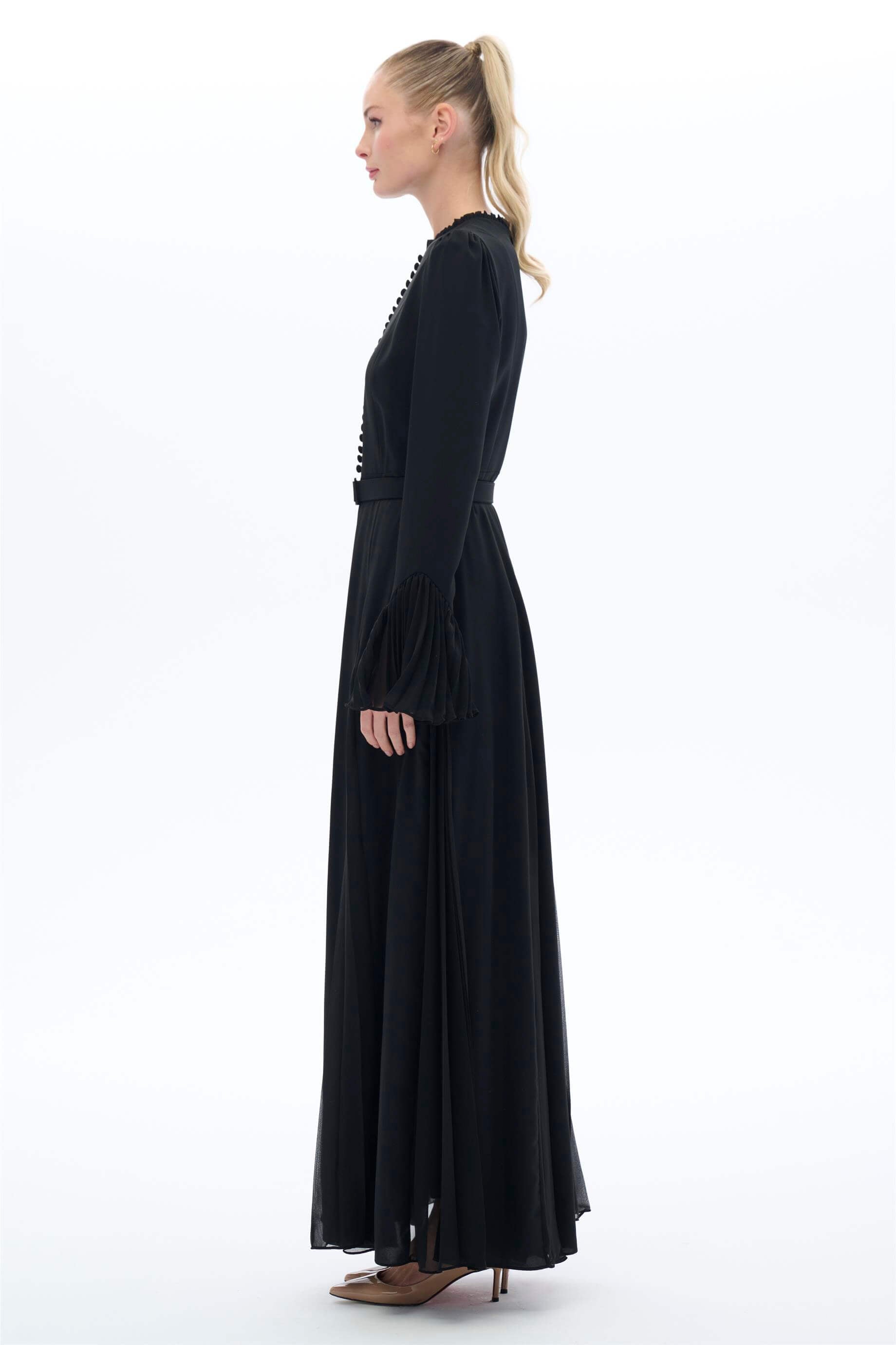 PARÇALI PİLİSELİ ELBİSE Siyah