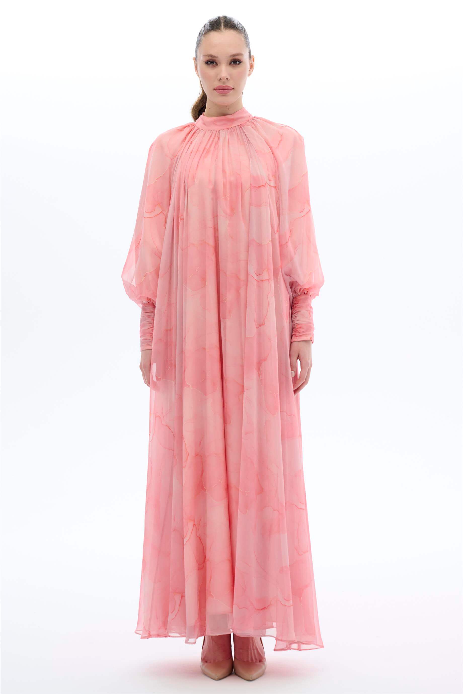 YAKASI FULARLI MERMER DESENLİ ELBİSE Pembe