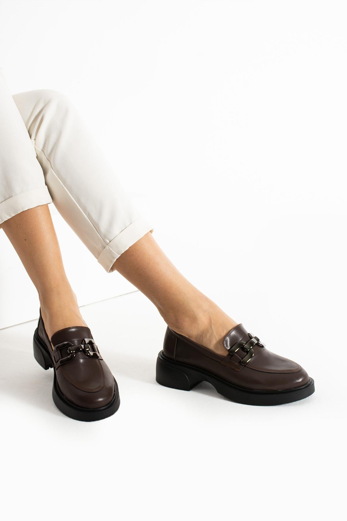 Kadın Kahve Cilt Aksesuar Detaylı Loafer
