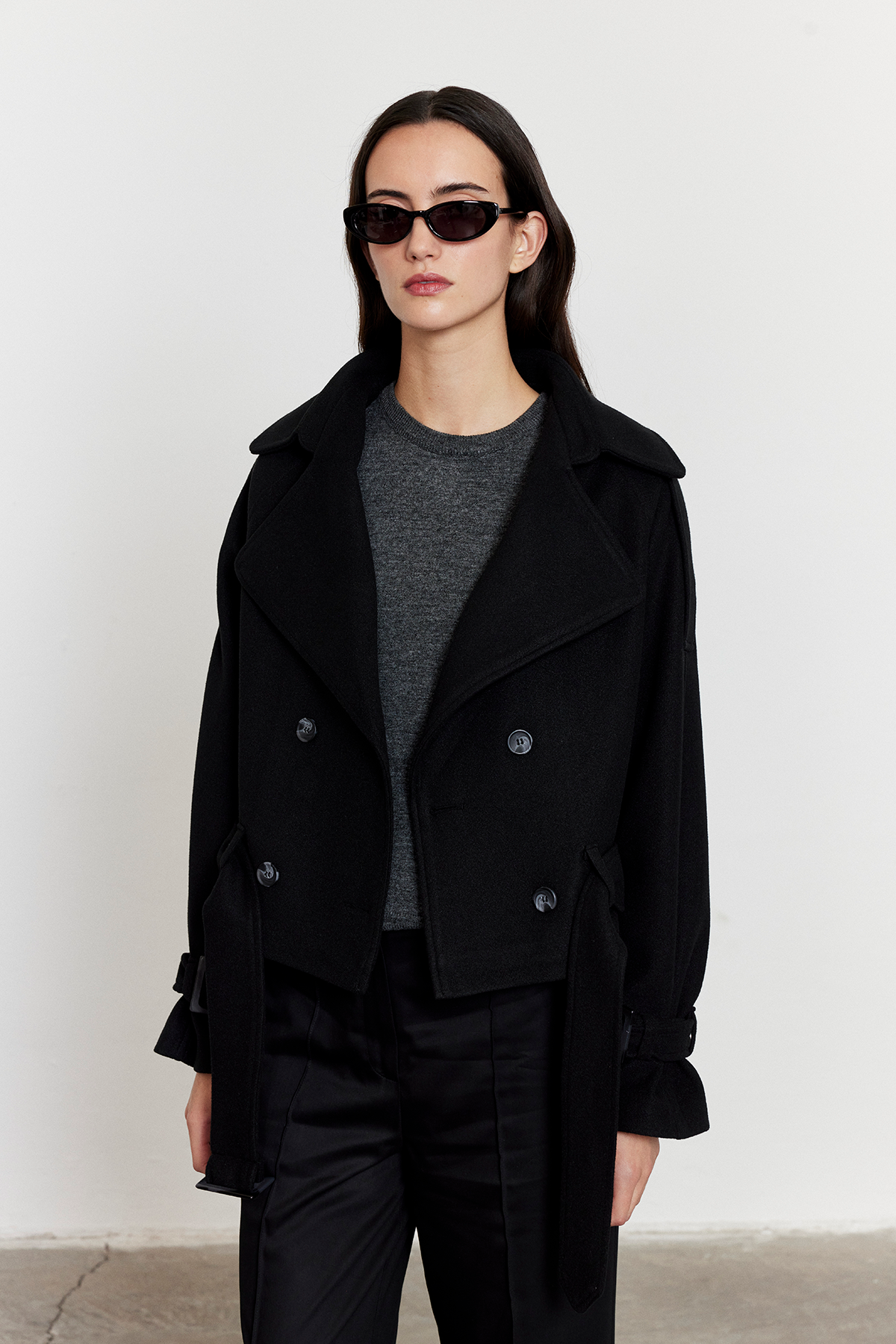 Apoletli Kısa Kaşe Kaban Siyah