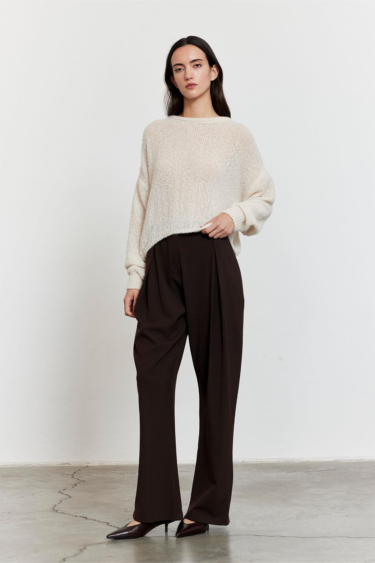 Arkadan Düğmeli Kazak Bej